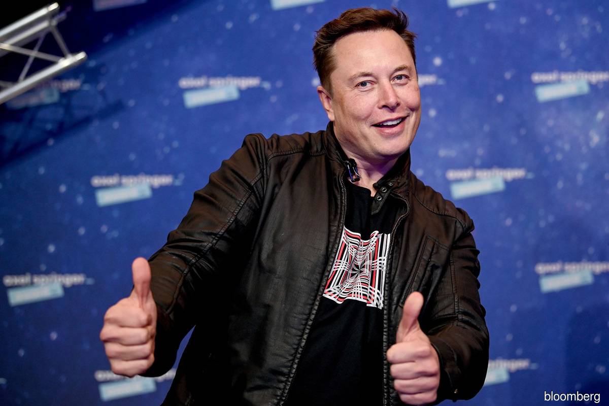 Elon Musk says around 100 Starlinks now active in Iran